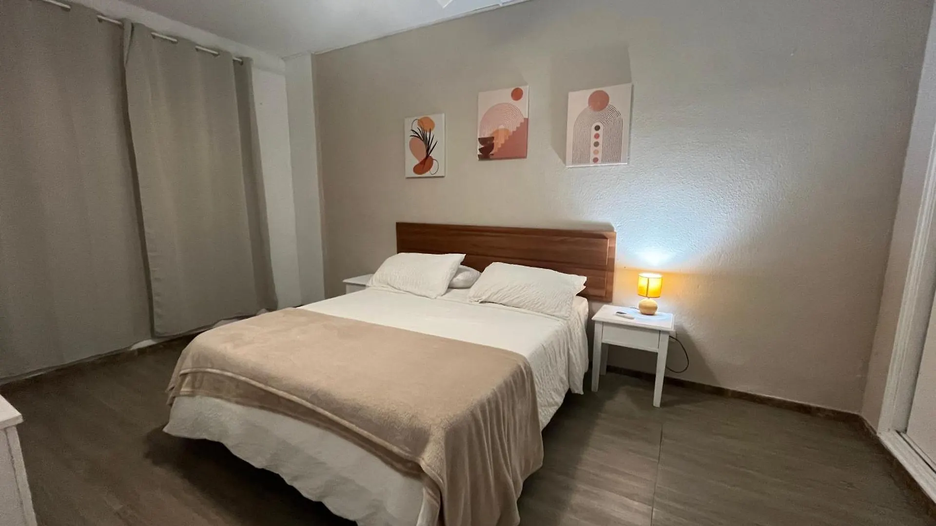 Agaete Playa Vista Yumbo Dunas Parking Maspalomas  Maspalomas (Gran Canaria)